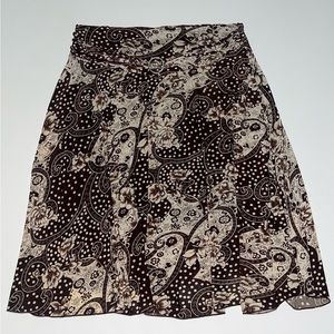 Vintage pleated and flowy Cal Fashion polka dotted midi skirt